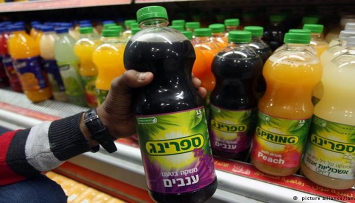 سموم إسرائيلية تُباع على شكل سلع غذائية للفلسطينيين