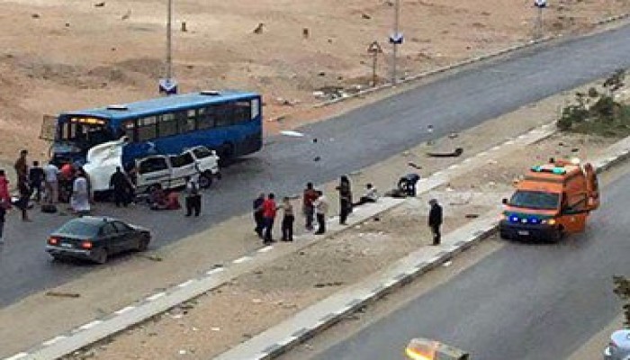 مصرع 9 أشخاص وإصابة 6 إثر حادث تصادم أتوبيس بميكروباص فى مدينة نصر