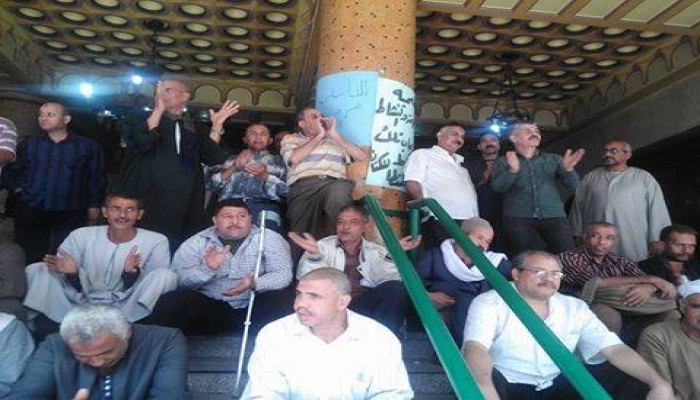 اعتصام عمال "طنطا للكتان" للمطالبة بحقوقهم