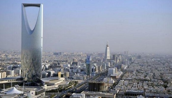 السعودية ترفع رسوم تأشيرات الدخول 700%