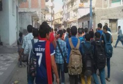 طلاب حوش عيسى يُلهبون حماس الأهالى بمسيرة ثورية