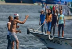 صيادو برج رشيد يرفضون فرض قيود ومبالغ كبيرة عليهم لممارسة الصيد