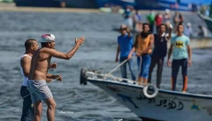 صيادو برج رشيد يرفضون فرض قيود ومبالغ كبيرة عليهم لممارسة الصيد