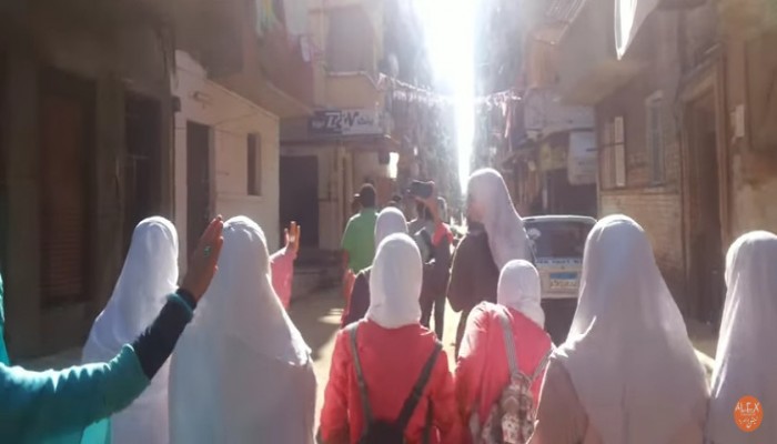 بالفيديو.. مظاهرة لطلاب الورديان بالإسكندرية تطالب بإسقاط عصابة العسكر