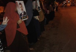 فعالية ليلية لثوار دمياط تندد بمارسات الانقلاب الإجرامية بحق الشباب