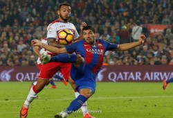 برشلونة ينجو من فخ غرناطة بفوز باهت