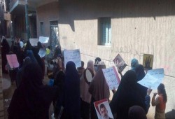 في مسيرة حاشدة.. حرائر كرداسة يرفعن لافتات: "حكم العسكر خرب البيت"