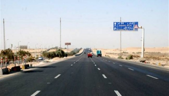 الجيش يرفع قيمة "إتاوة" المرور على طريق الإسكندرية الصحراوي.. ننشر الأسعار الجديدة