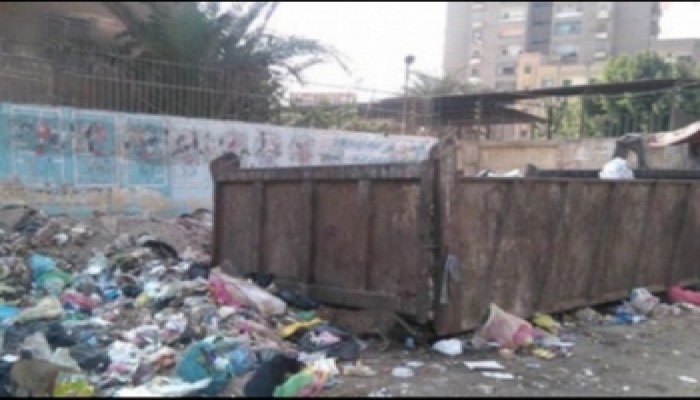 استياء شديد من تراكم القمامة ومياه الصرف الصحي بالزقازيق