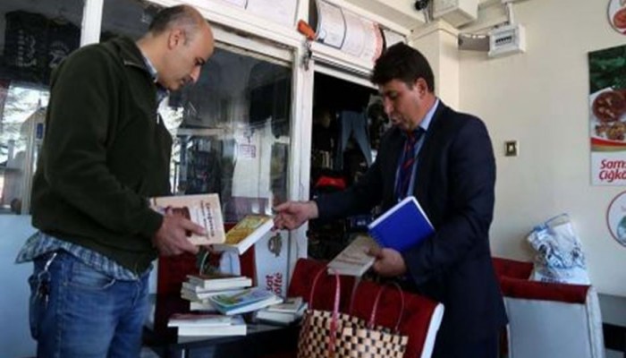 في تركيا.. مكتبة تذهب للقراء بدلا من مجيئهم إليها