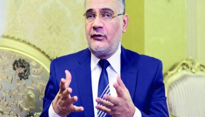 "صاحب مقولة السيسي رسول": "على الشعب المصري أن يتحمل حتى لو وصل به الحال لأكل أوراق الشجر"