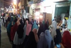 تواصل التظاهرات الليلية المنددة بضنك المعيشة بأبو حماد بالشرقية