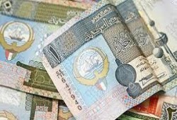 الدينار الكويتي يتخطى حاجز الـ60 جنيها