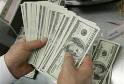 تراجع احتياطي النقد الأجنبي بمصر رغم الإجراءات المؤلمة