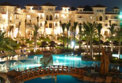 الخسائر تجمد أنشطة 50% من أصحاب الفنادق