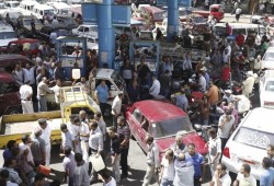 مصدر مطلع لـ"عربي21": 10 أيام وينفد احتياطي مصر من البنزين