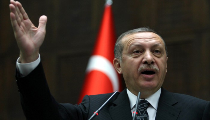 أردوغان: ندعم الشعب المصري ونرفض الانقلابيين