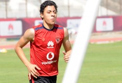 الأهلى يهدد بعدم إرسال اللاعبين للمنتخبات بسبب "أكرم توفيق"