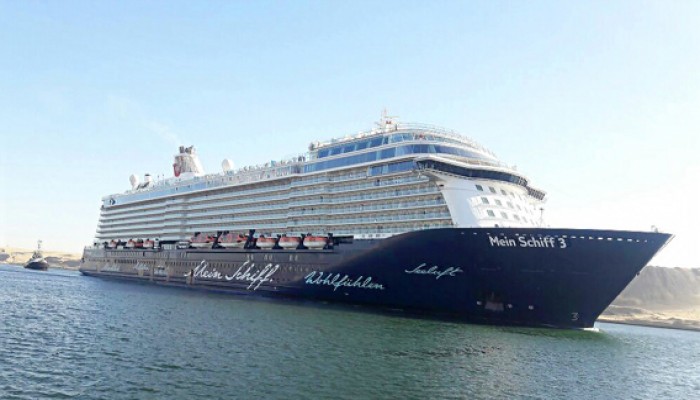 قناة السويس تخفض رسوم العبور 50% للسفن السياحية