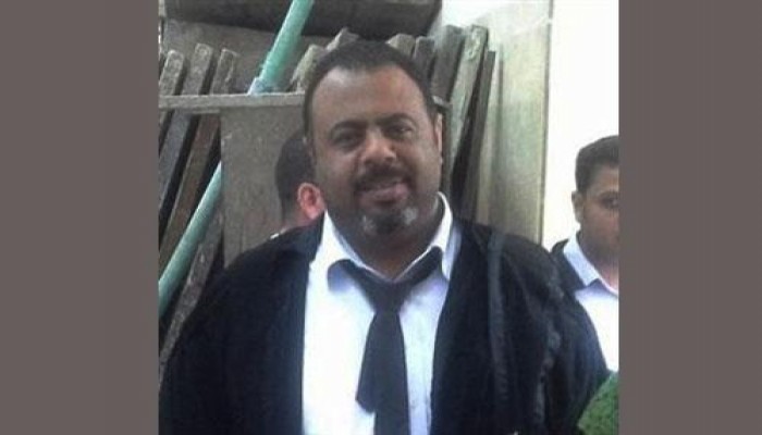 الإسكندرية.. داخلية الانقلاب تعتقل والدة محامٍ وشقيقه كرهائن