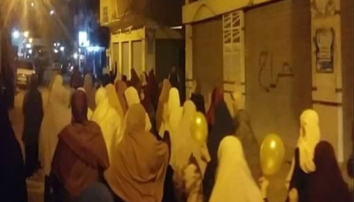 ثوار سكينة بالإسكندرية يهتفون: "قولنالكم ومصدقتوش العسكر مبيرحموش"