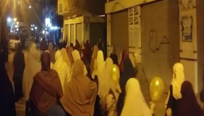 ثوار سكينة بالإسكندرية يهتفون: "قولنالكم ومصدقتوش العسكر مبيرحموش"