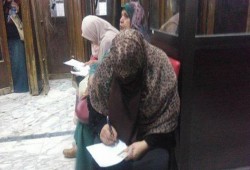 أهالى معتقلي برج العرب يرسلون تلغرافات للنائب العام بجرائم الضابط عمرو عمر