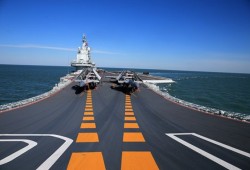 تعرف على أول حاملة طائرات صينية جاهزة للقتال (فيديو)