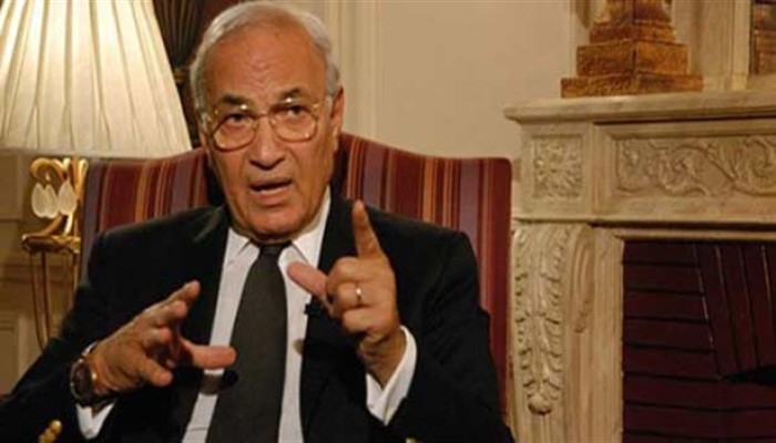 الجنايات تقضي بإلغاء وضع اسم أحمد شفيق على قوائم الترقب والوصول