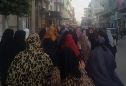نساء حوش عيسى ينتفضن ضد اجرام داخلية الانقلاب بحق معتقلى برج العرب