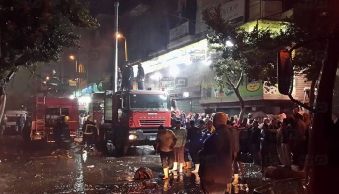 حريق بالفجالة .. وحالة من الغضب بعد خسارة 30 مليون جنيه