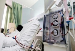 بالصور.. "الأطباء": توقف ٩ مراكز للغسيل الكلوي بسبب نقص المحاليل
