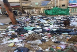 الدقهلية : شوارع رئيسية بمدينة "المنزلة" تتحول لمقالب قمامة