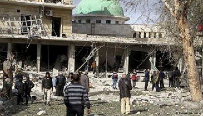 نظام الأسد يتمسك بإبادة حلب.. والمعارضة ترفض تجزئة الحلول