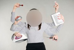 دراسة تكشف سر قدرة النساء على القيام بعدة مهام في وقت واحد