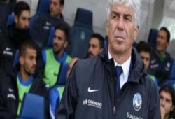 مدرب أتلانتا: عانينا من محمد صلاح وخروجه سر المكسب