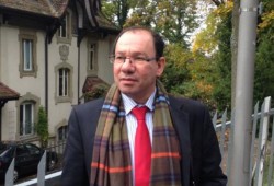 وائل قنديل يكتب : عن المصالحة والاغتيال وفيفي عبده