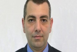 مدير "الأوروبي لحقوق الإنسان" : لهذه الأسباب الإمارات تحارب الإخوان