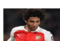 ميلان يبحث التعاقد مع النني