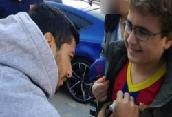 سواريز يحقّق حلم طفل فلسطيني فقد بصره في العدوان الصهيوني على غزة