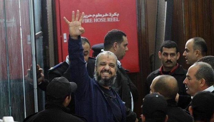 البلتاجي : "الإخوان" ضد ما يحدث بسيناء ونحترم الجيش وخلافنا مع "السيسي"