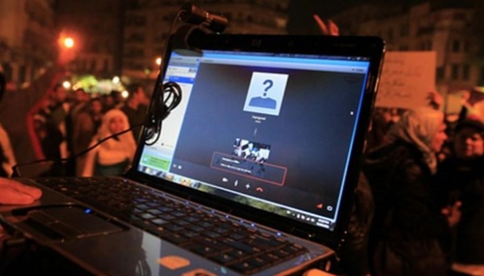 الانقلاب يحجب مواقع المعارضة ويترك "الإباحية" بسبب سرعة النت لا تتحمل!