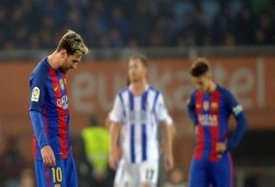 برشلونة يفلت من الهزيمة ويعود بنقطة من سوسيداد (فيديو)