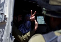 الاحتلال الصهيونى يعتقل فتاة بزعم حيازتها سكيناً غرب بيت لحم