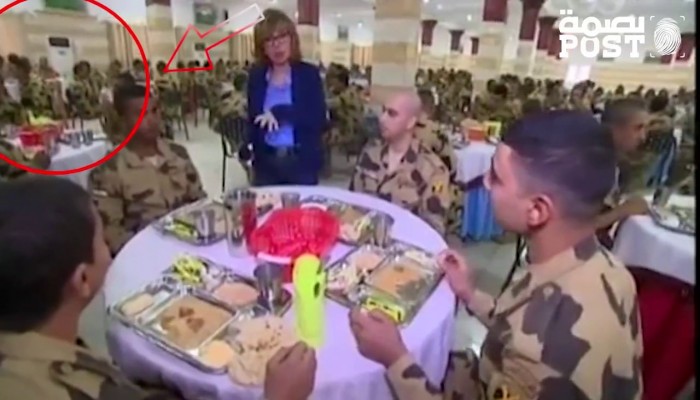 فضيحة: هكذا يلقن إعلام عساكر “التوك شو” المصري الجنود ما يقولونه