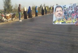 ثوار رالحسينية بالشرقية يواصلون تظاهرات "لساها ثورة يناير"