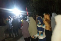 ثوار مركز دمنهور فى مسيرة ليلية حاشدة رفضا لرفع الدعم وإرتفاع أسعار الدواء