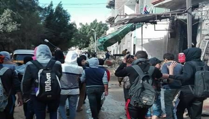 «أولتراس مصر سياسى» يواصل التظاهر ضد العسكر