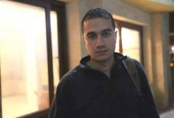 ترحيل الصحفى " محمد العادلى " لسجن العقرب لإستكمال محاكمته بغرفة عمليات رابعة