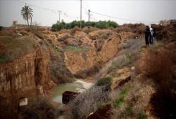 حماس تستنكر تسبب مصر في قتل 4 عمال فلسطينين بنفق حدودي